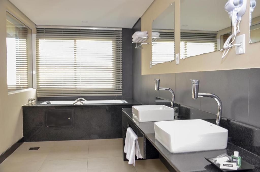 M Tower Hotel Pelotas Zewnętrze zdjęcie
